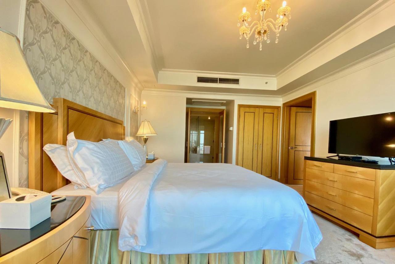 Chez Haytham At Four Seasons Nile Plaza Residential Suite Kairo Exteriör bild